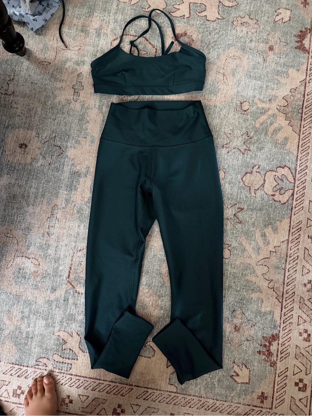 ALO Yoga Deep Teal High-Rise Leggings with Strappy Bra
